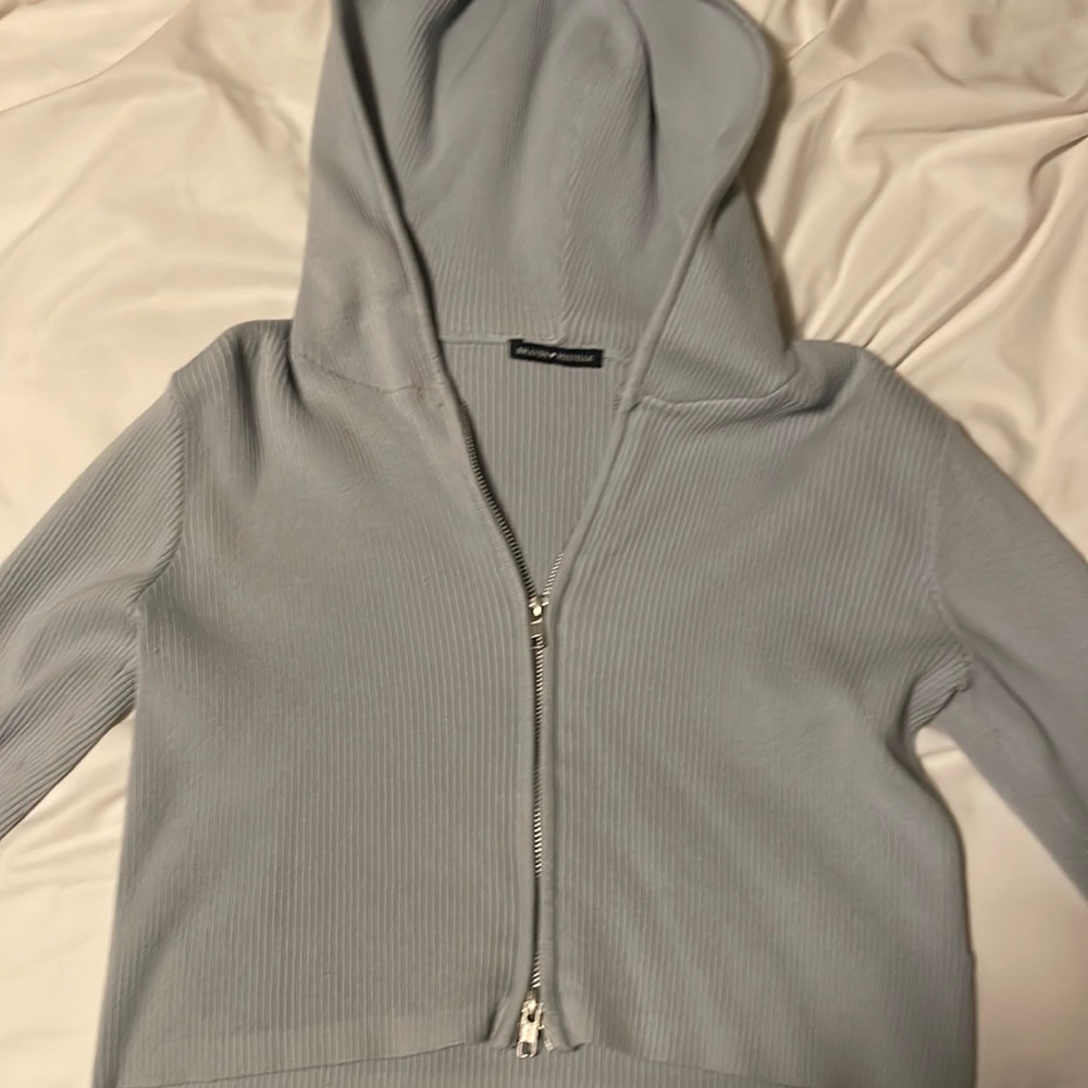 Brandy Melville Zip up